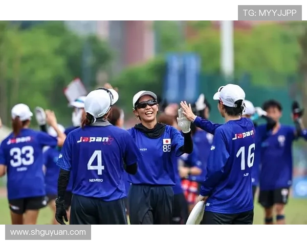 深圳飞盘队荣登全国飞盘配合排行榜第七名展现团队实力与默契 深圳飞盘队荣登全国飞盘配合排行榜第七名展现团队实力与默契