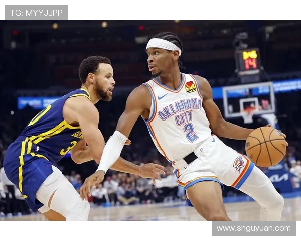 2020年NBA常规赛雄鹿队与雷霆队精彩对决回顾与分析