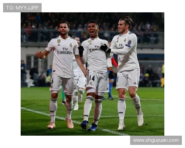 亚眠与卡昂激战正酣双方拼尽全力争夺胜利的精彩战报