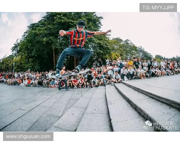 广州滑板队在世界攀岩锦标赛中以76分稳居积分榜首位